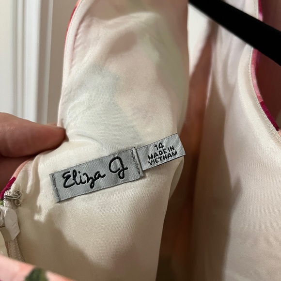 Floral cocktail dress - Picture 3 of 4